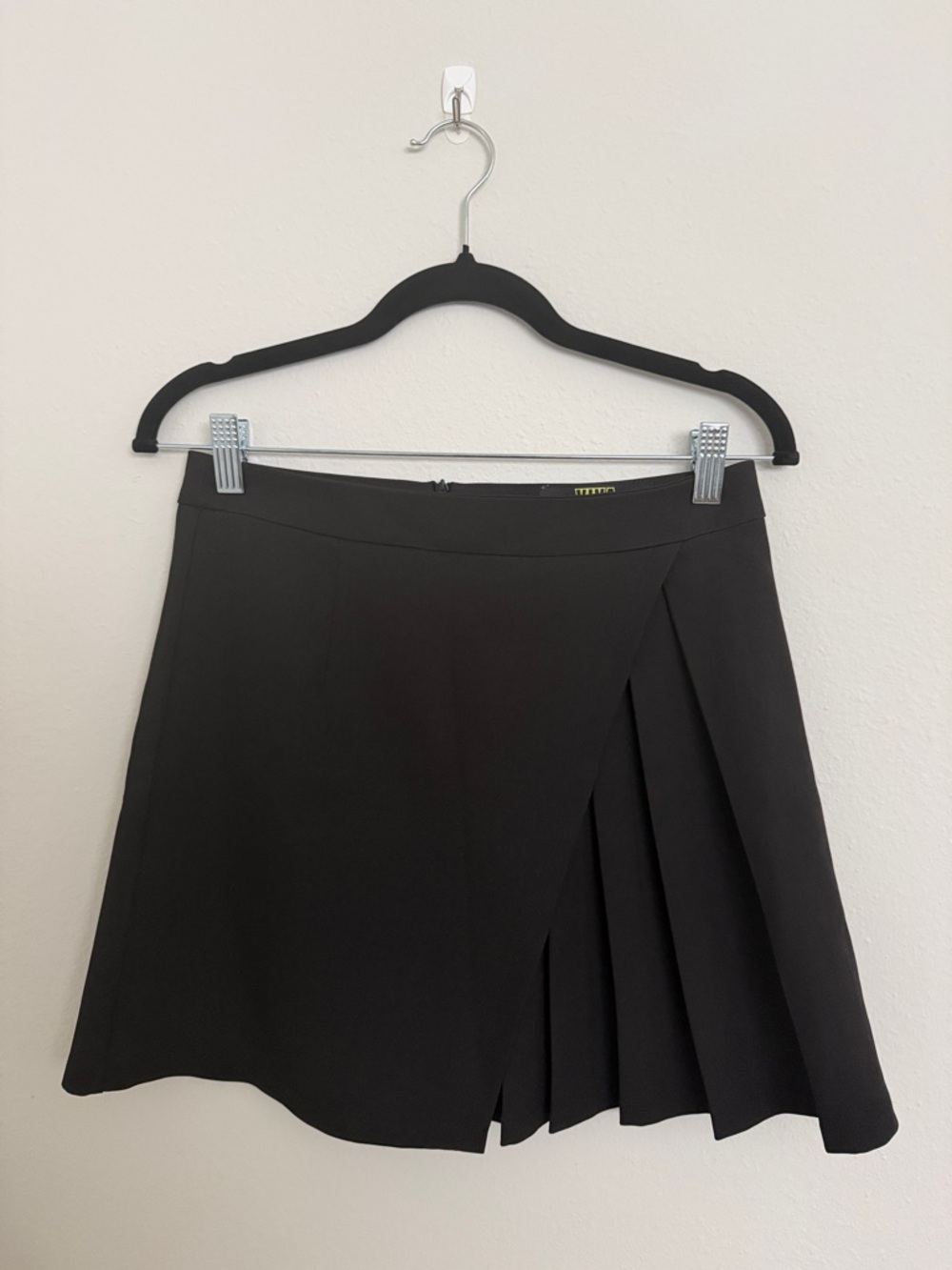 Korean Black Pleated Mini Skirt